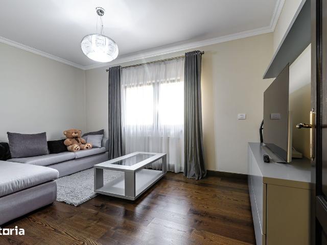 Casă vânzări