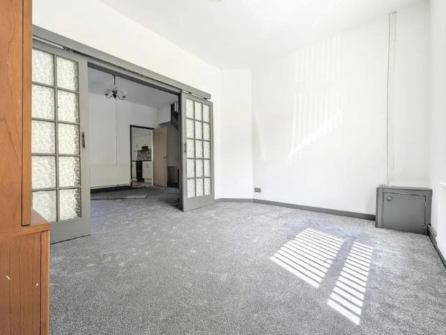 House for rent in Tonyrefail, Coedely