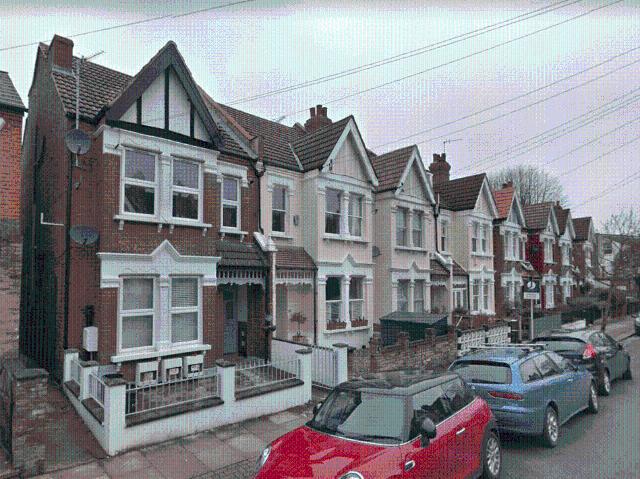 Apartment for rent in Furzedown, Greater London
