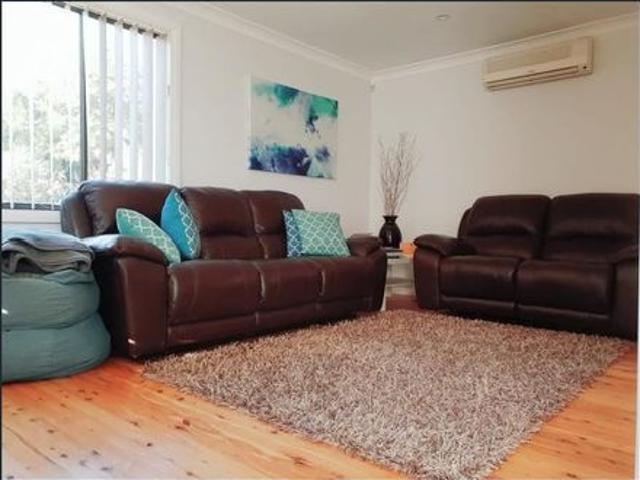 House for rent in Eschol Park, Sydney