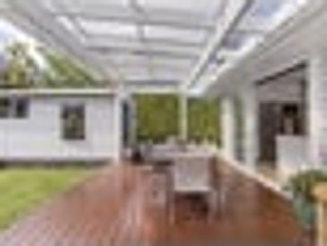 House for sale in Green Bay, Whau