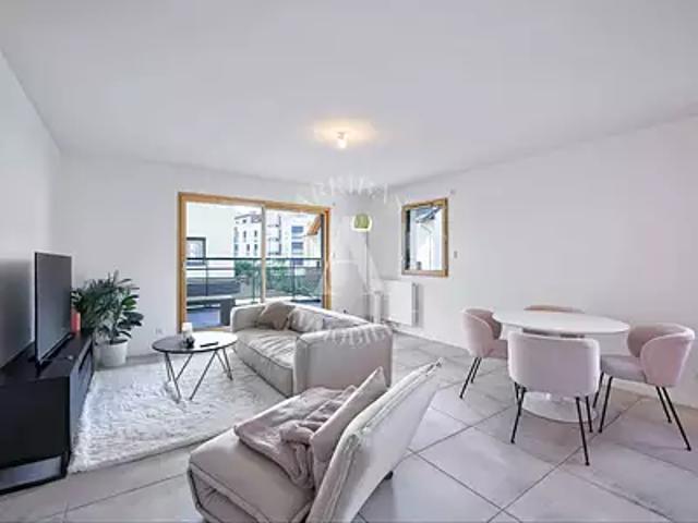Appartement vente à Gex, Prévessin-moëns