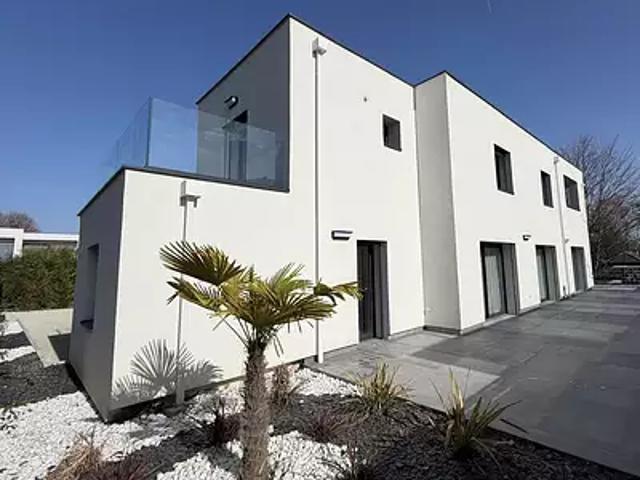 Maison vente à Gex, Prévessin-moëns