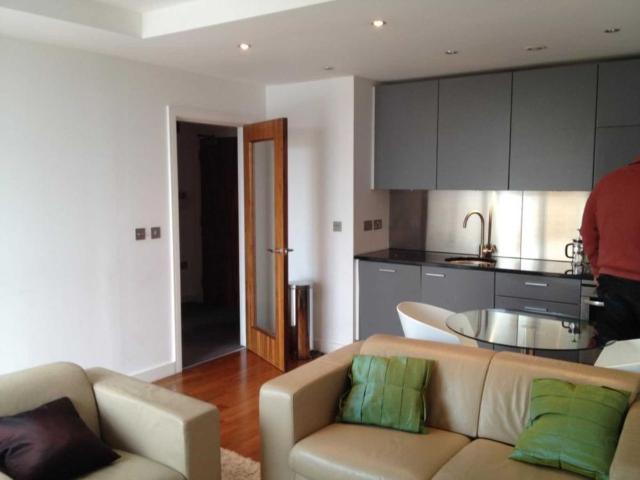 Apartment for rent in Penylan, Falcon Lodge