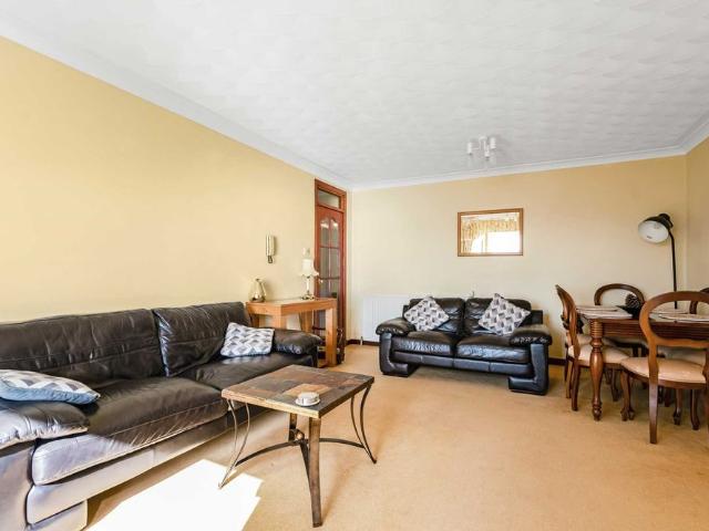 Apartment for rent in Oxenden, The Bridge
