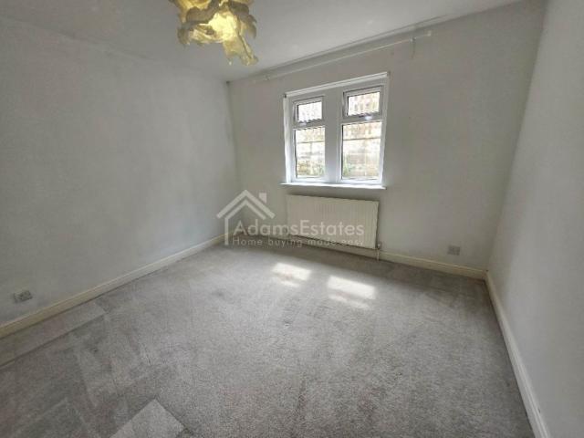 House for rent in Thornhill Lees