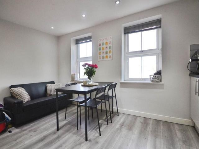 Apartment for rent in Reading West, Reading
