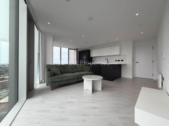 Apartment for rent in London Borough of Hounslow, Greater London