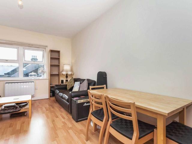 Apartment for rent in London Borough of Merton, Greater London