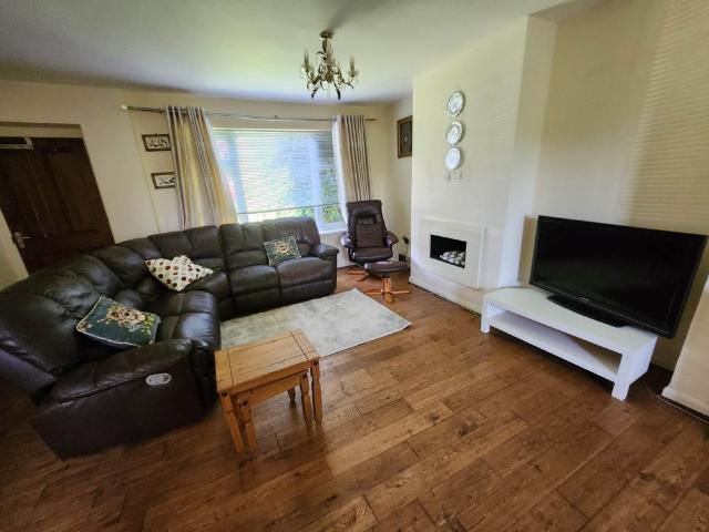 House for rent in Rhydypenau, Falcon Lodge