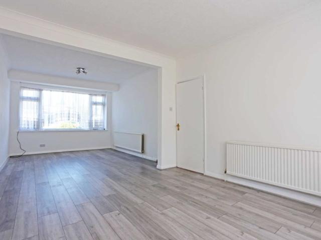 House for rent in Ardleigh Green, Greater London