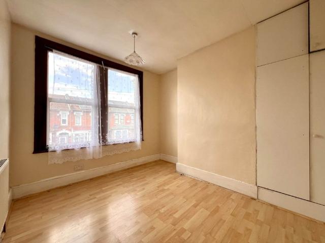 House for rent in London Borough of Newham, Greater London