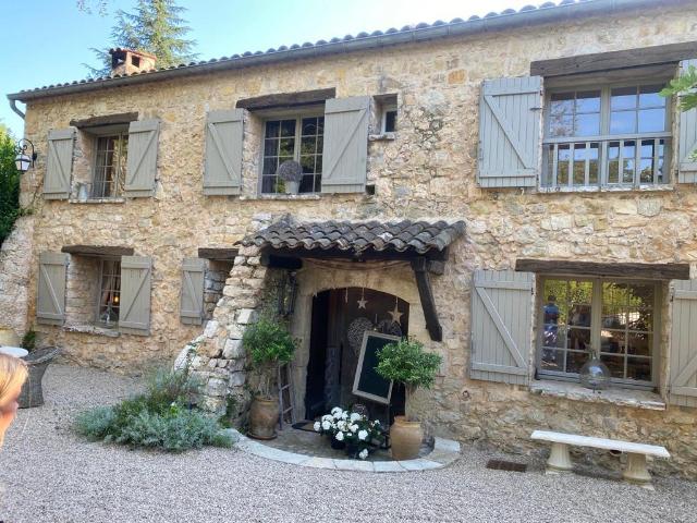 Maison vente à Grasse, Le Rouret