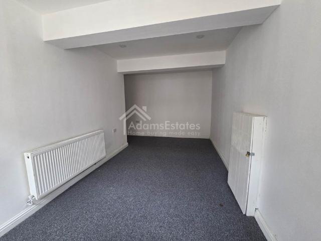 Apartment for rent in Dewsbury, Eightlands