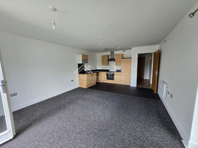 Apartment for rent in Eightlands, Dewsbury