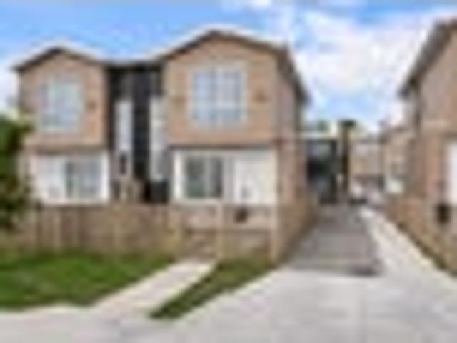 Townhouse for sale in Owhata
