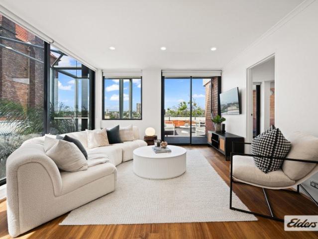 Apartment for sale in Elizabeth Bay, Sydney