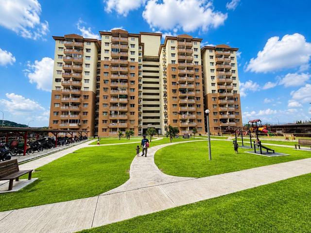 Apartment for sale in Kajang, Langat