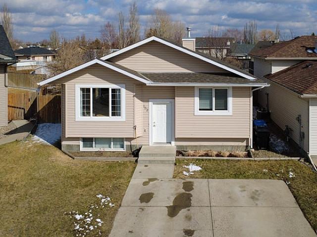 House for sale in Lethbridge, Alberta
