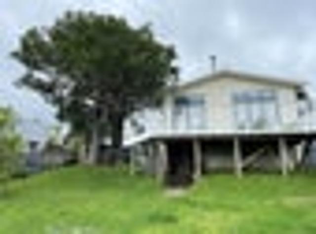 House for sale in Owhata, Oroua County