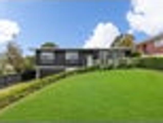 House for sale in Sunnynook, Oroua County