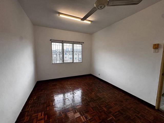 Condominium for sale in Petaling, Subang Jaya