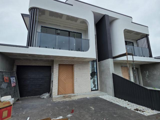 Duplex for sale in Sydney, New South Wales