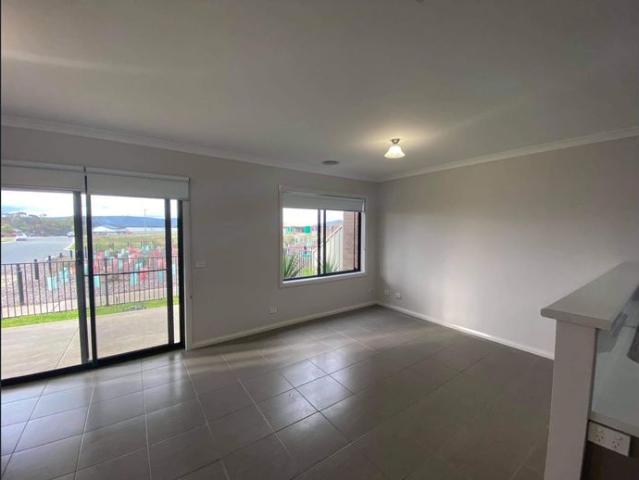 Townhouse for rent in West Wodonga, Victoria