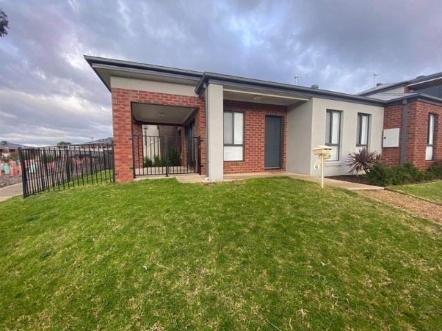 Townhouse for rent in West Wodonga, Victoria