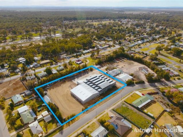 Warehouse for sale in Darlington Point, New South Wales