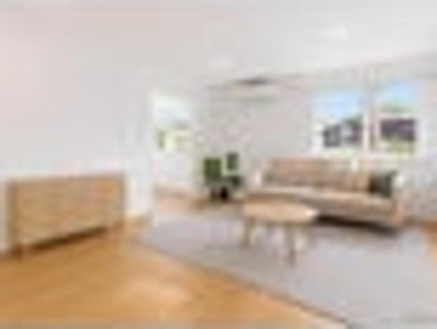 House for sale in Sunnynook