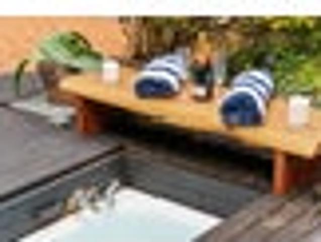 House for sale in Queenwood