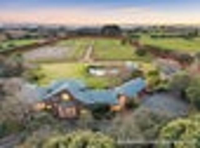 House for sale in Awhitu