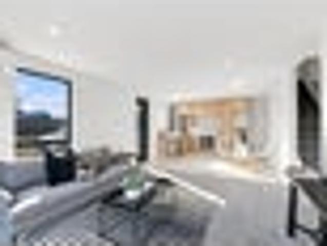 Townhouse for sale in Heathcote, Canterbury