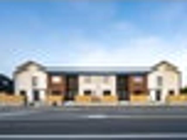 Townhouse for sale in Chaslands, Canterbury