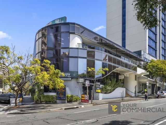 Office for rent in Toombul, Queensland