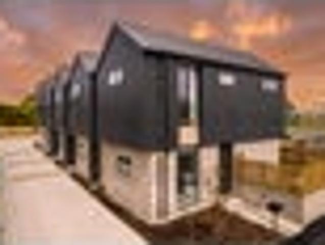 Townhouse for sale in Otakou