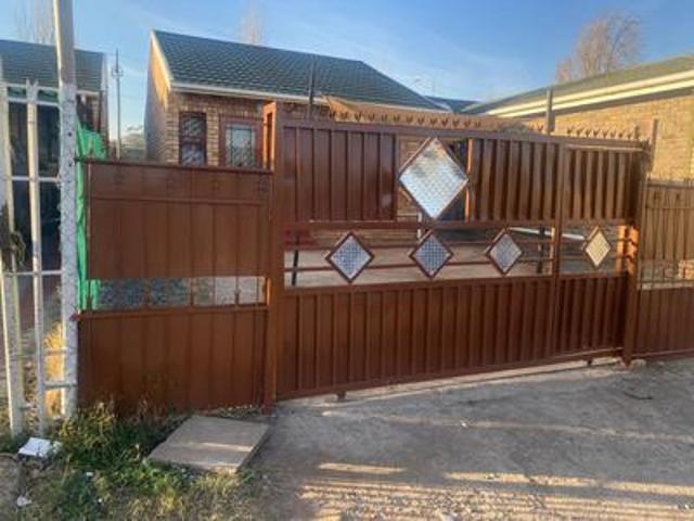 House for sale in Queenstown, Eastern Cape