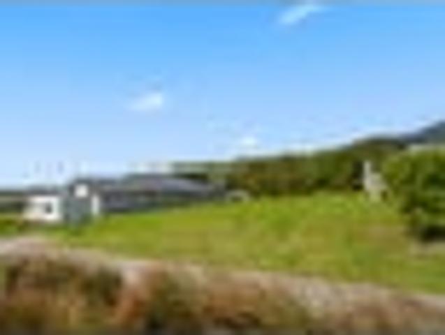 Land for sale in Awhitu, Oroua County