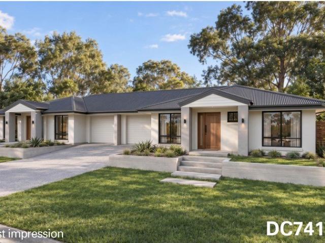 Cottage for sale in Parkwood, Gold Coast City