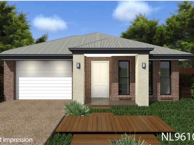 House And Land for sale in Macksville