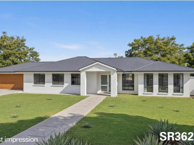 Cottage for sale in Adare, Queensland