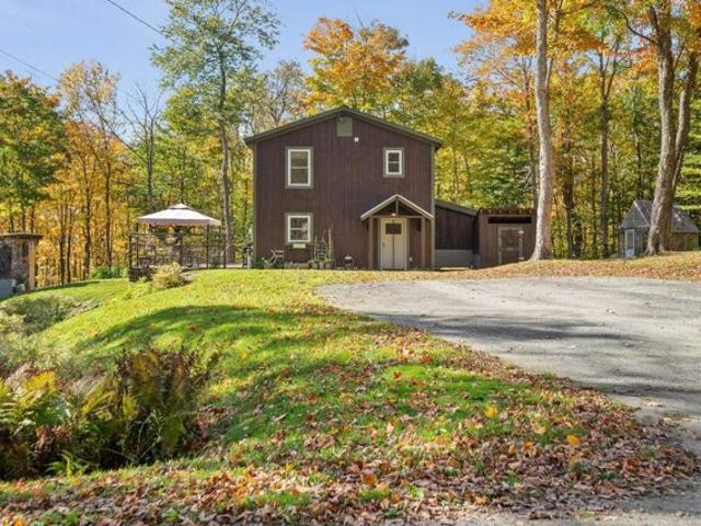 House for sale in Warren, Washington County