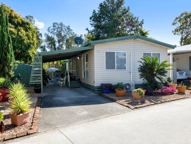 House for sale in Helensvale Town Centre, Queensland