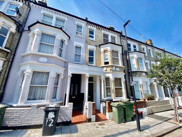 Apartment for rent in Stockwell Park, Greater London