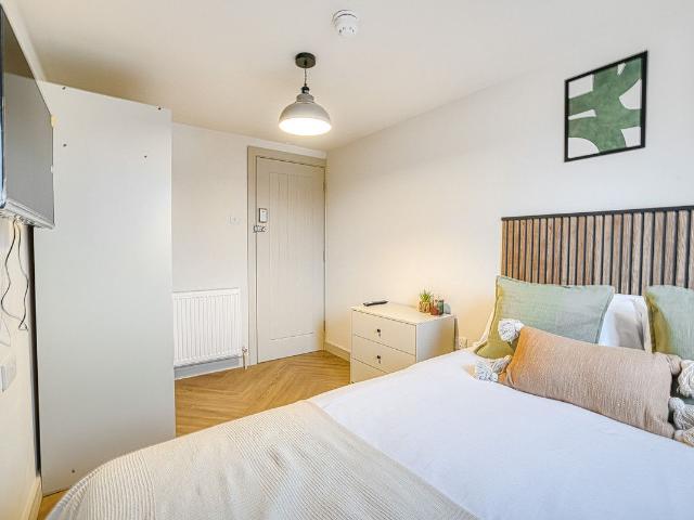Room for rent in Brompton, Gillingham