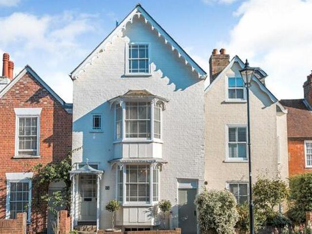 House for sale in Lymington, Hampshire