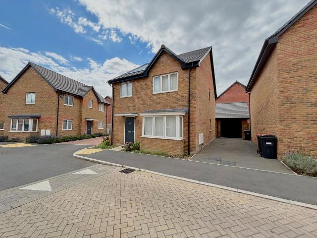 Apartment for rent in Shenley Brook End, Milton Keynes