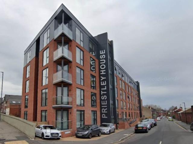 Studio for rent in Little Sheffield, South Yorkshire