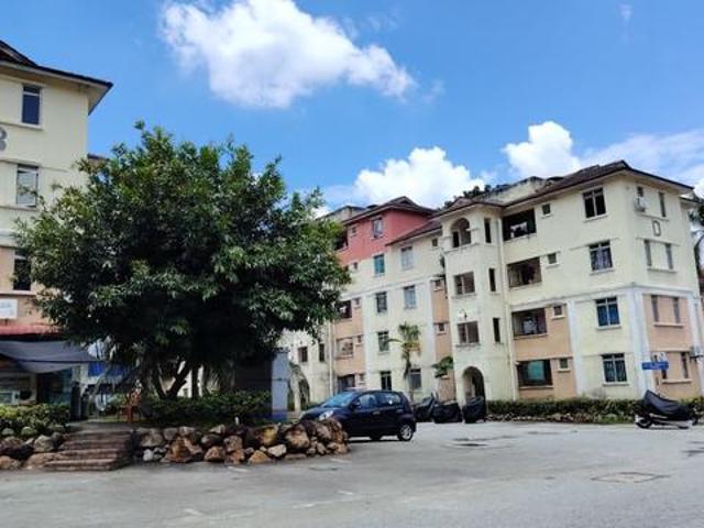 Apartment for sale in Tanjong Sepat, Selangor